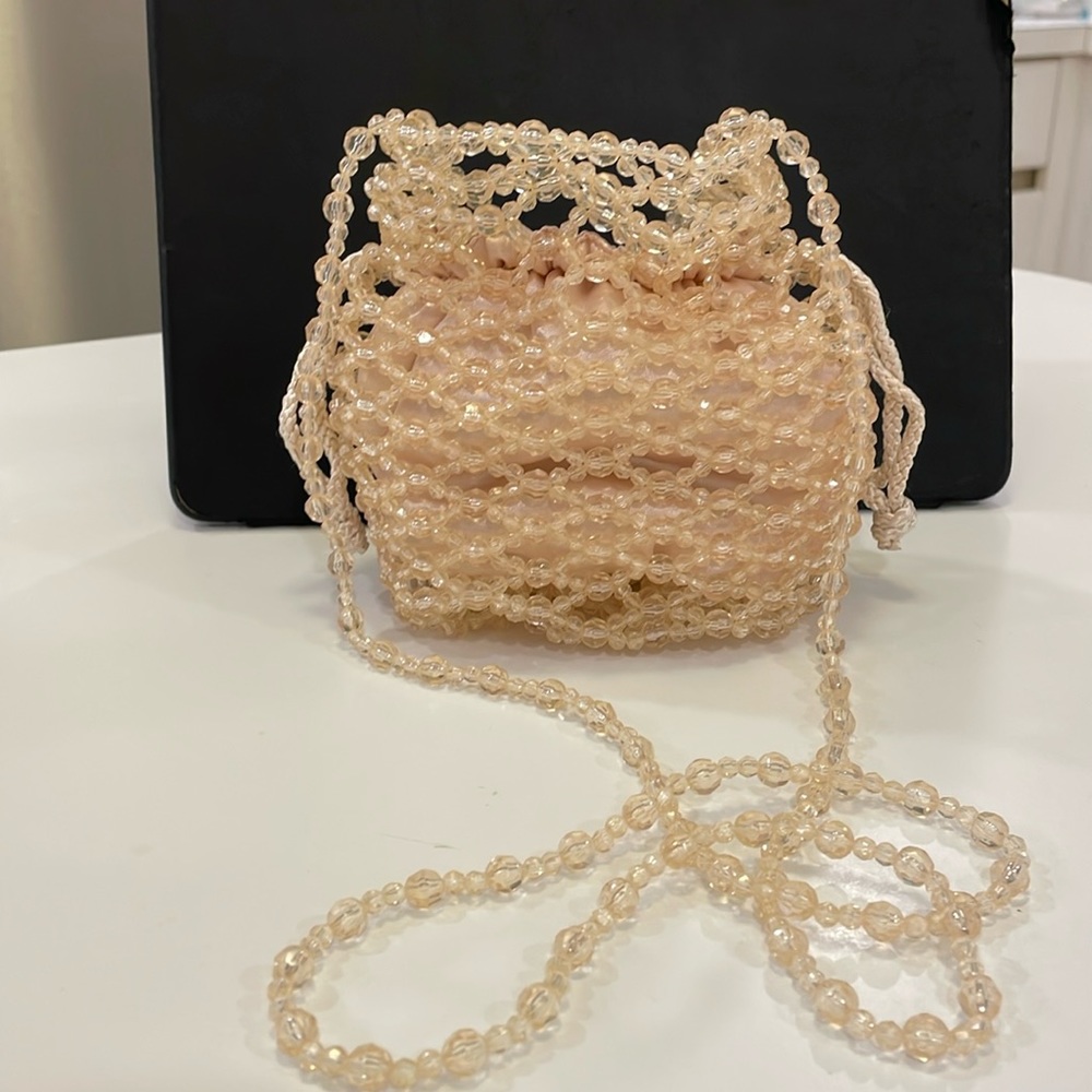 Beaded bucket style evening bag. O/S